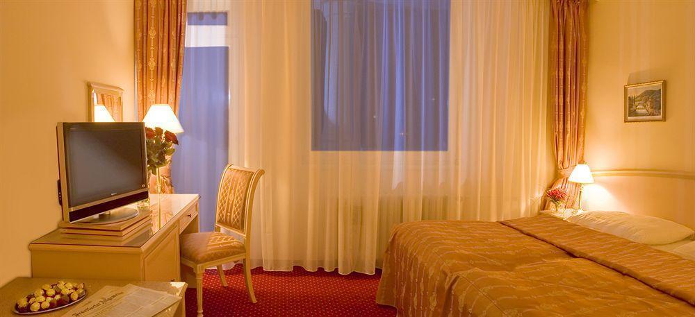 Interhotel Central Карловы Вары Экстерьер фото
